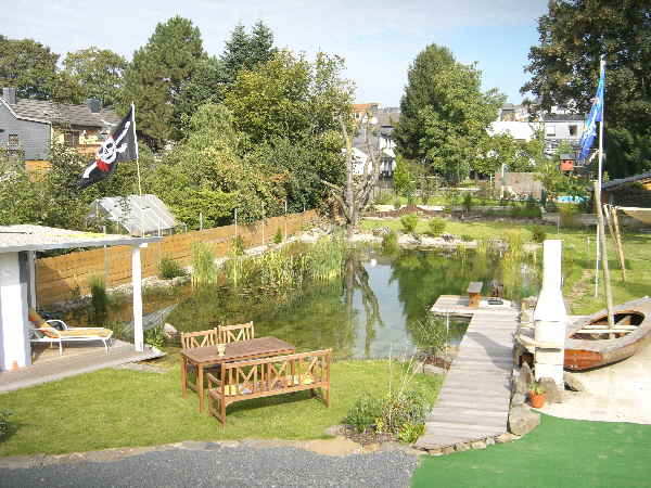 Schwimmteich Bild Schwimmteich am Steg